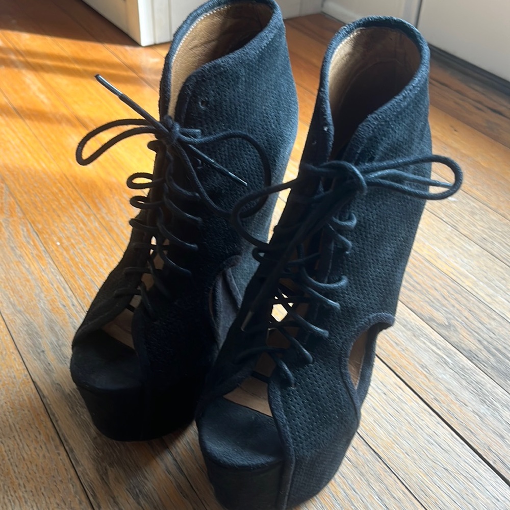 Jeffrey Campbell Rock-It Black Suede Lace Up Wedge Size 8.5